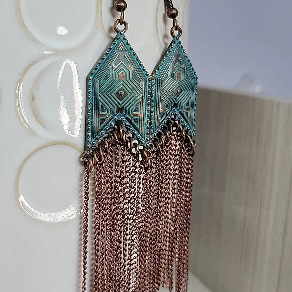 🔥LAST PAIR🔥 Bohemian Verdigris Chain Tassel Drop Earrings - Picture 5 of 8
